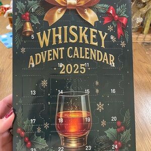 Whiskey Advent Calendar 2025 - Festive Green and Gold
